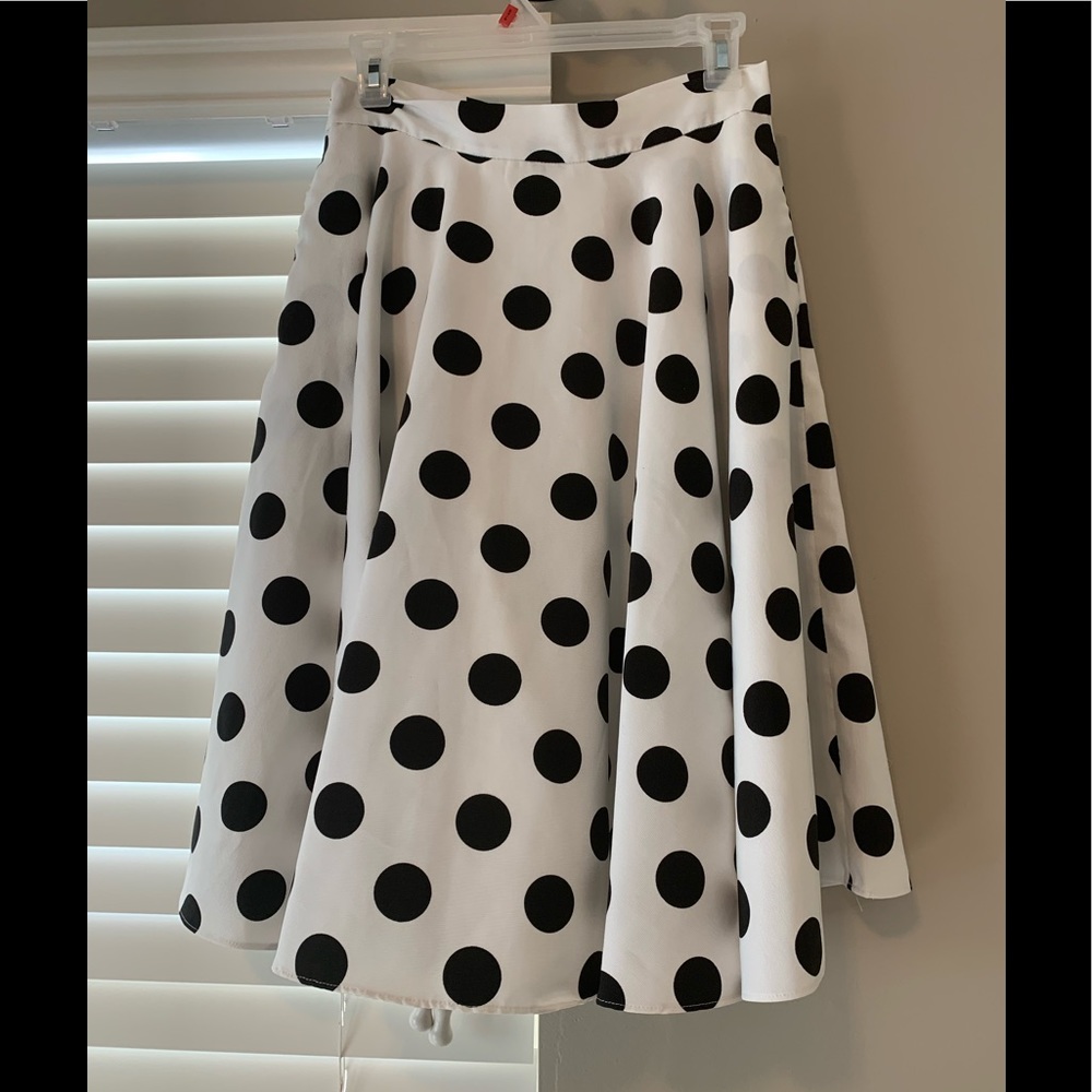 NWOT Bellenista Polka Dots Midi Skirt Large
